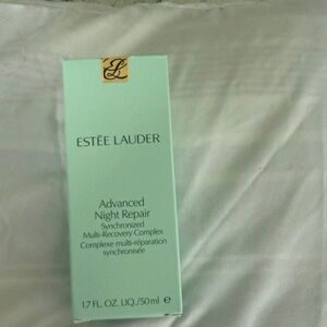 Estee Lauder Advanced Night Repair Serum - Mint Green Box